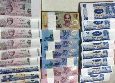 Đổi tiền ở đâu để không bị phạt? Quy định pháp luật về đổi ngoại tệ tại Việt Nam