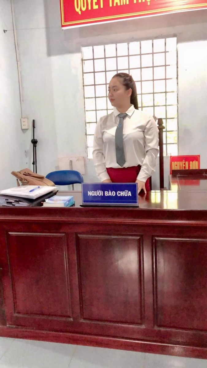 Luật sư Dương Ánh Nga